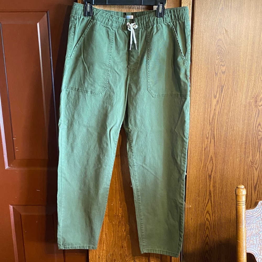 Women’s Drawstring Casual Pants in Olive Green